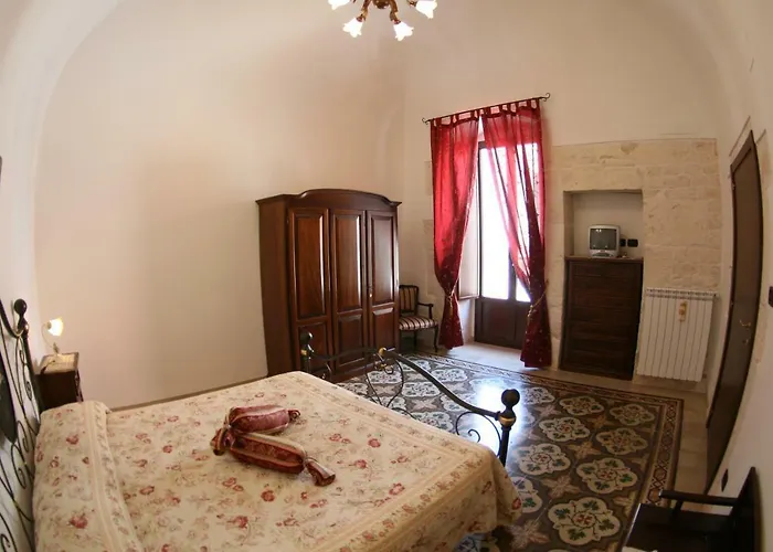 L'angolo Antico 卡斯特拉纳格罗泰